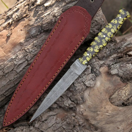 HANDMADE DAMASCUS STEEL DAGGER KNIFE - 10" FULL TANG KNIFE - Yellow Skull Resin Handle